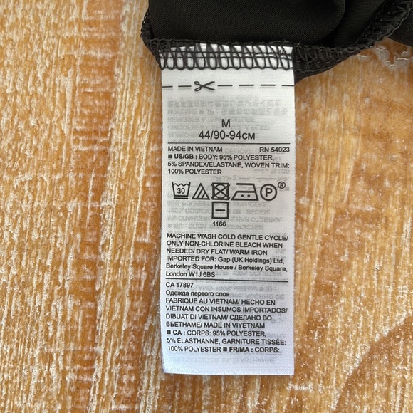 V-neck peplum tank - Picture 4 of 4